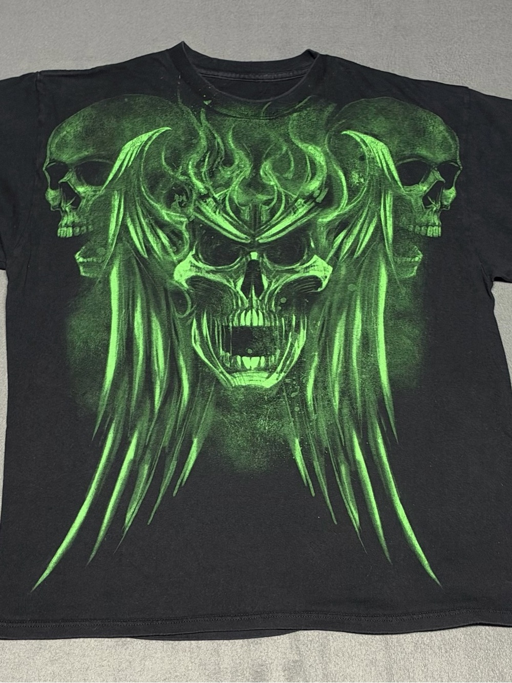 Men’s Black/Green Skull Gothic Y2K Graphic Print T-Shirt Short Sleeve L